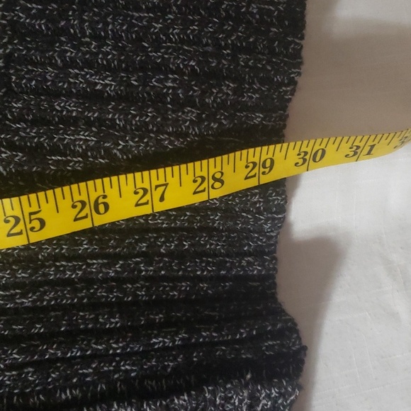 Karen Scott. Woman. Beautiful Heathered Dark Gray Cardigan;  Button Up. Size 3X - Picture 11 of 12